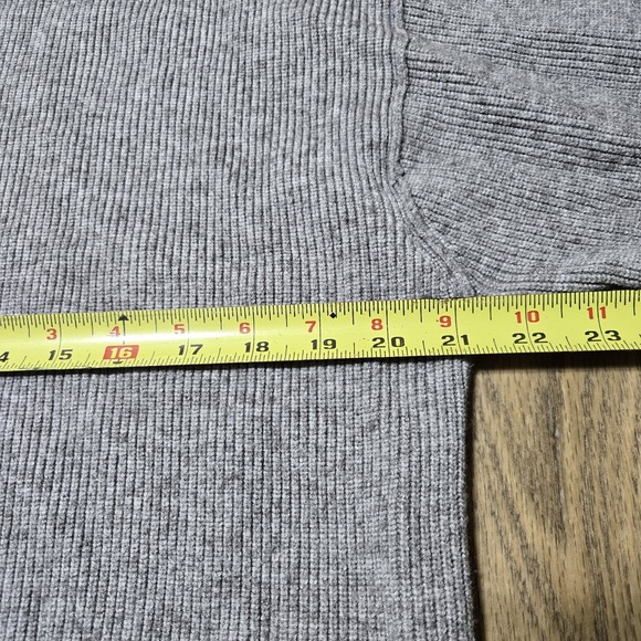 Free People SOFTLY STRUCTURED TUNIC SLOUCHY FIT SWEATER in GREY Size Small - Picture 7 of 11